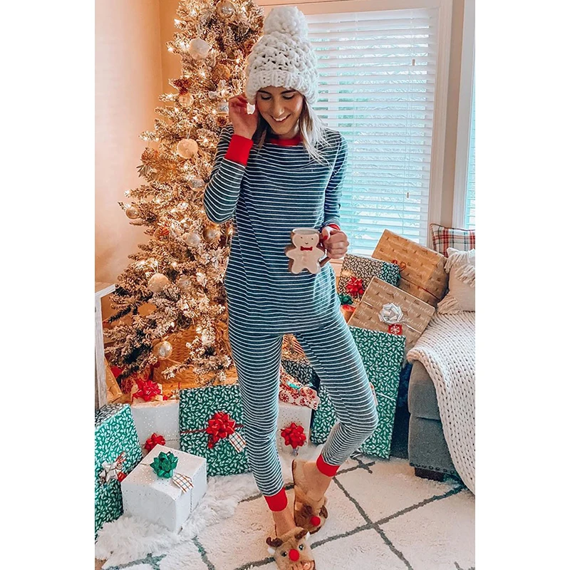 

2020 Christmas Crew Neck Striped Pajama Set with Contrast Trim Round Neck Plus Size Women Pijama Feminino Pizama Damska 2XL