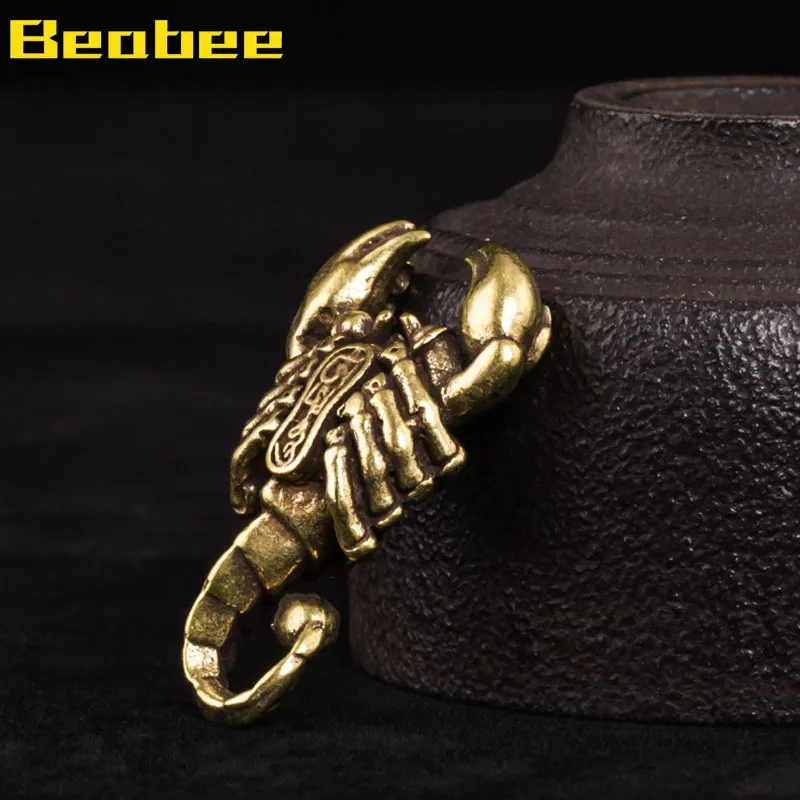 

Retro Solid Brass Scorpion key chain Brass Pendant Creative Personality Small Bronze Car Key Chain Necklace Pendants Hanging