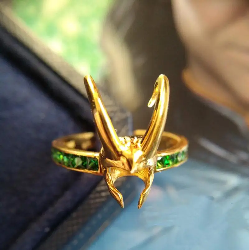 

New Exquisite Fashion Inlaid Green Zircon Loki Helmet Opening Adjustable Ring Men and Women Trend Party Accessories