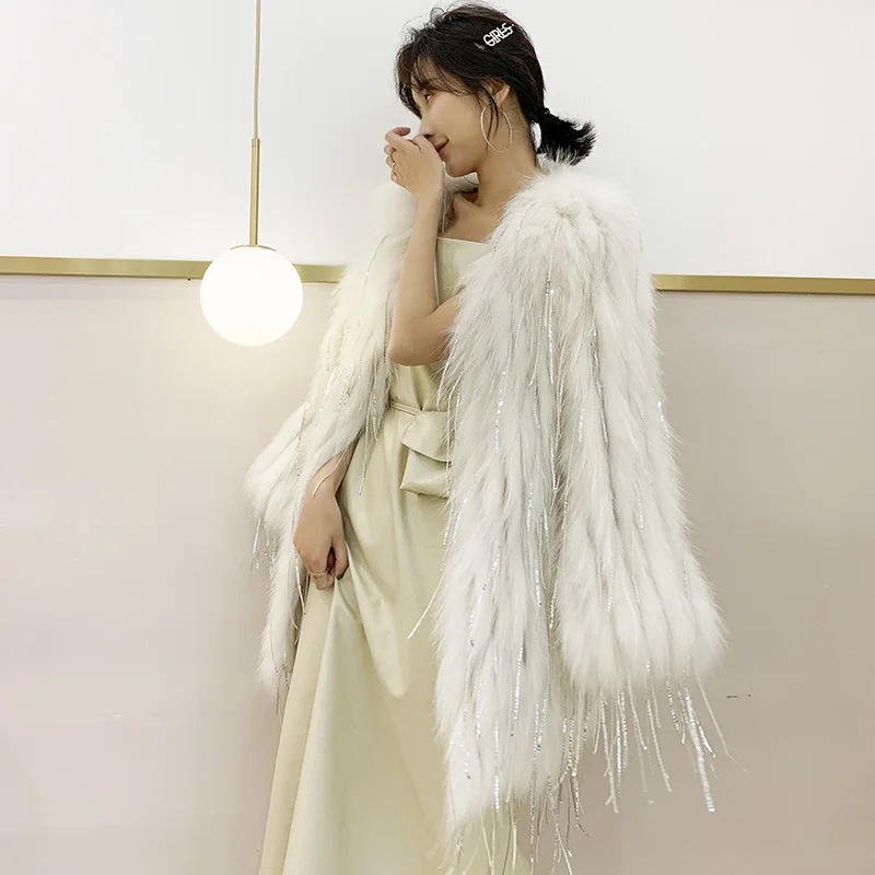 Fashion Slim Fur Coats Short Women Natural Raccoon Dog Real Fur Strip Sewed Overcoats Sequin Tassel White Women Winter Outwear