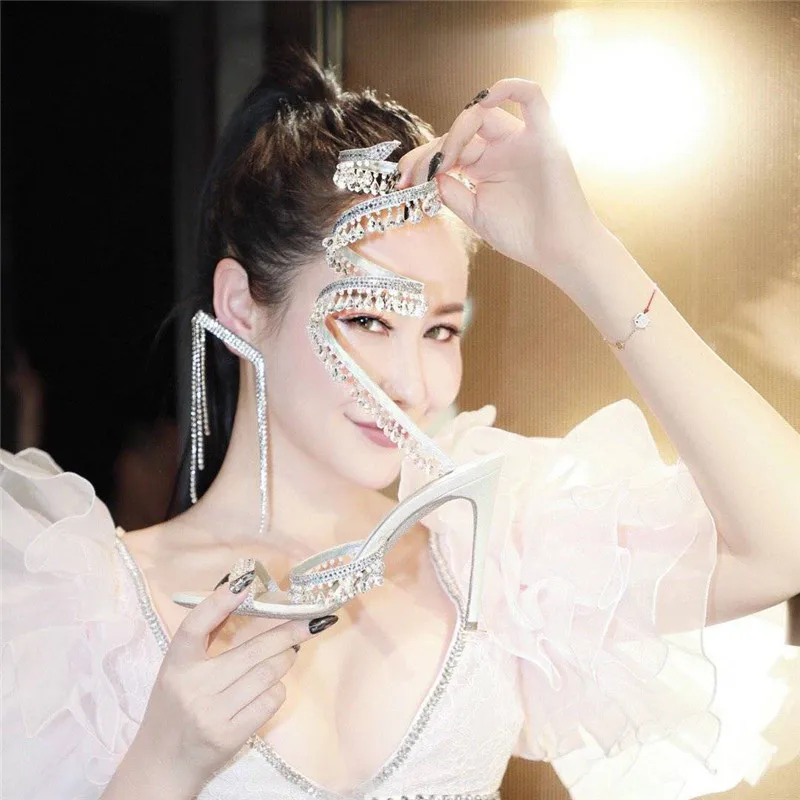 Эксклюзивные блестящие сандалии из атласной кожи с металлическим блеском