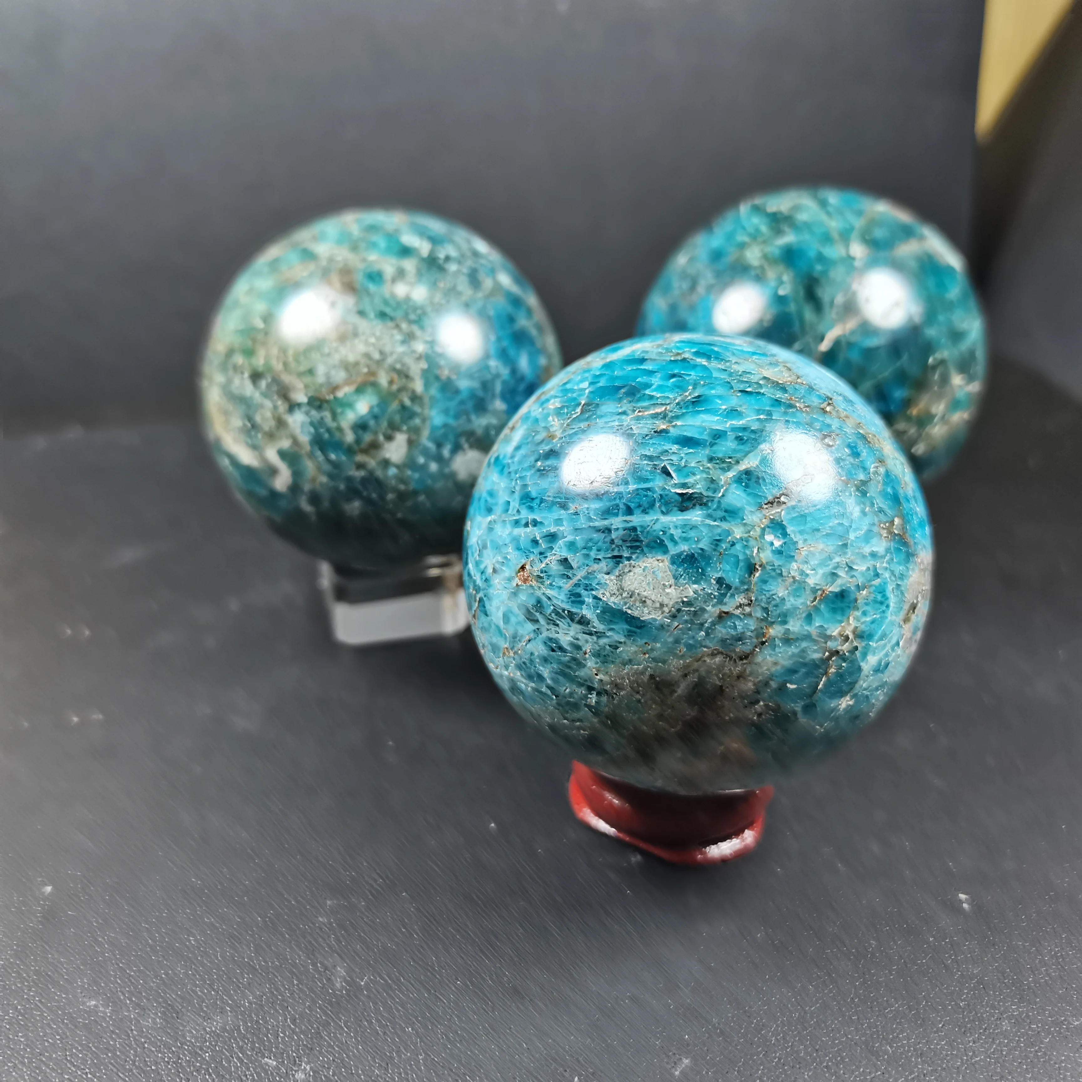 40-60 мм натуральный Голубой Апатит сферические лечебные камни Хрустальный