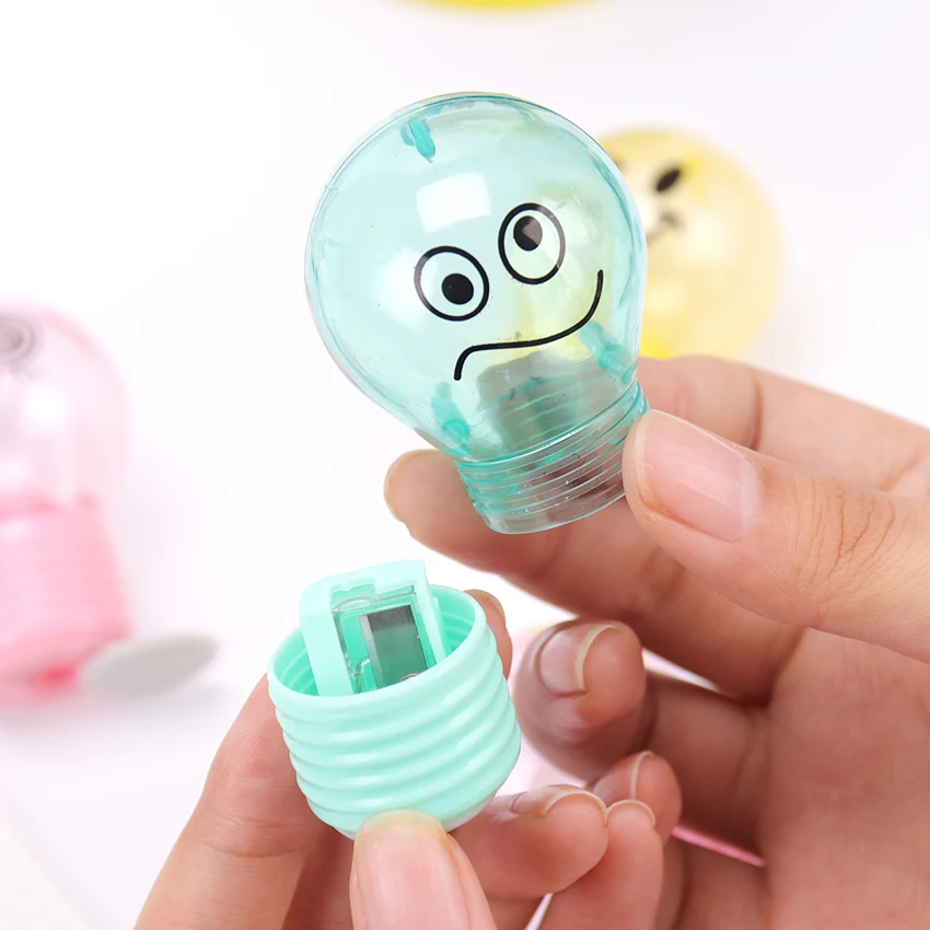 1 шт. Kawaii Новинка лампы Стиль точилка для карандашей творческие эмоции Пластиковая точилка для карандашей для детей Подарки школьные принадлежности
