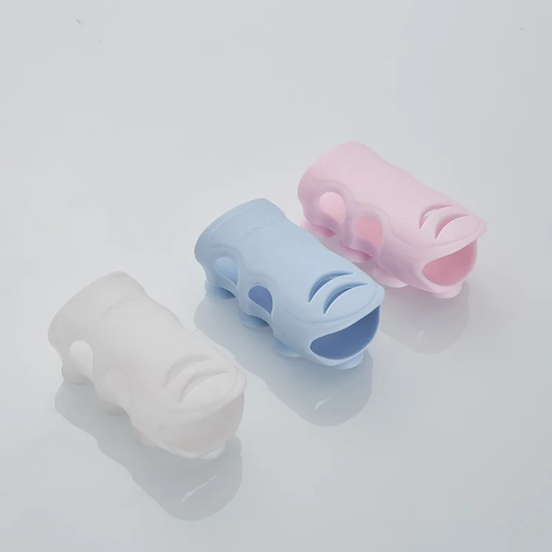 

Silicone Suction Cup Shower Head Holder Shower Bracket Slides Wall Rack Stand For Bathroom Accessories Mobile Bathing Durable