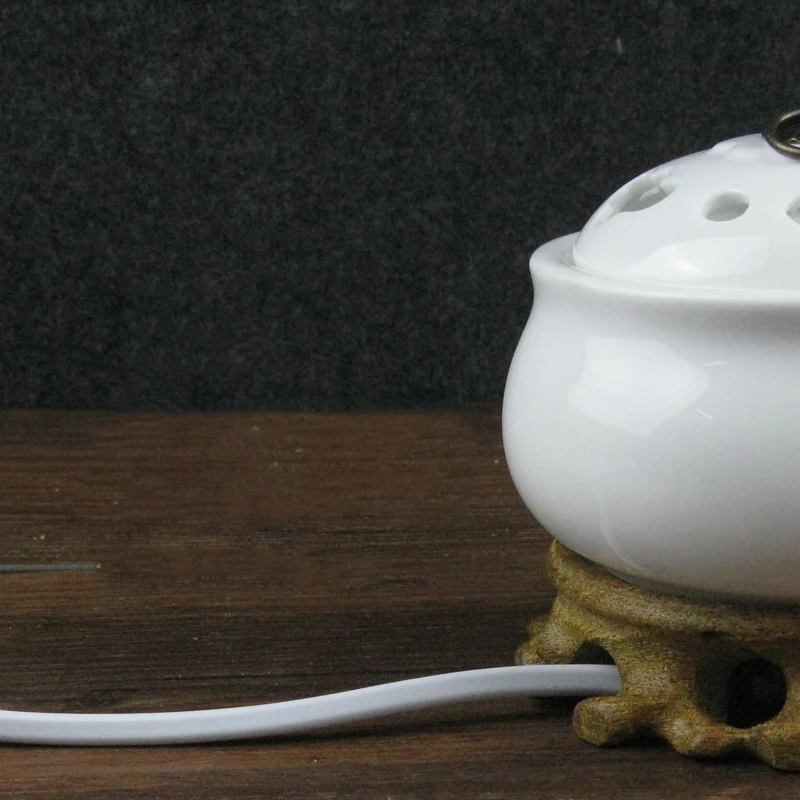 

White Electrical Burner Incense Smoke Ceramic Aroma Oil Burner Backflow Incense Holder Small Bruleur Encens Buddhism Decor EB5XX