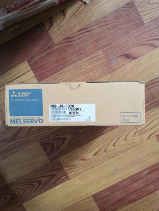 

1 шт. Mitsubishi MR-J4-100A MRJ4100A Серводвигатель в коробке-Новинка