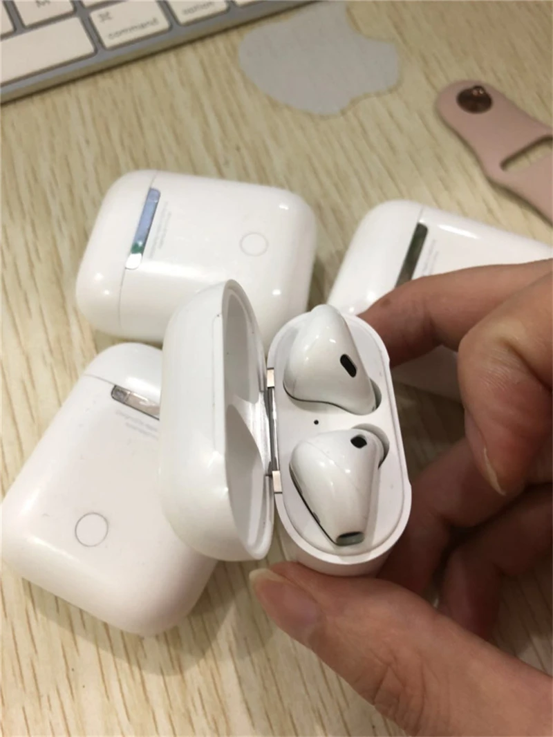 Используется оригинальные Apple AirPods 1st беспроводные наушники Оригинальные Bluetooth наушники для iPhone Xs Max XR 7 8 Plus iPad MacBook