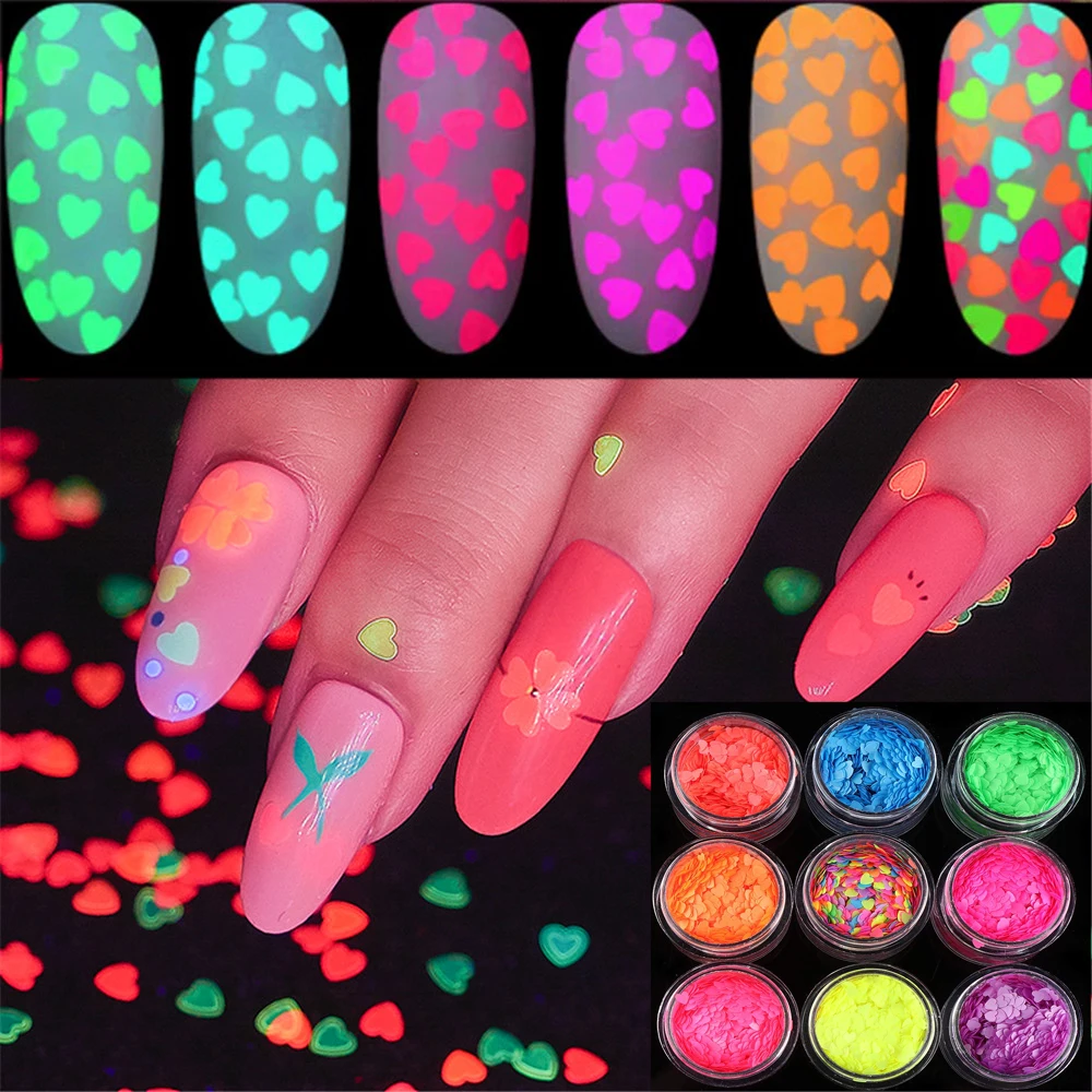 Новинка 2020 светящиеся 3d блестки для ногтей в темноте хлопья форме сердца