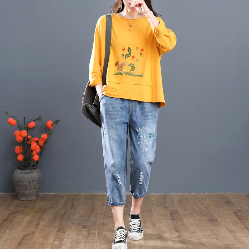 Женские джинсы с вышитыми буквами свободные длиной до икры повседневные брюки