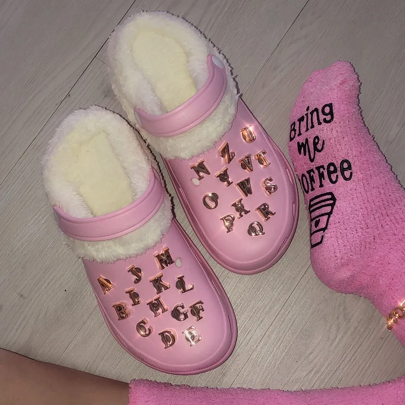

IPPEUM Ladies Casual Clogs Flat Sandals Winter Women Furry Garden Shoes Platform Chain Plush Slippers Female Home Warm Slides