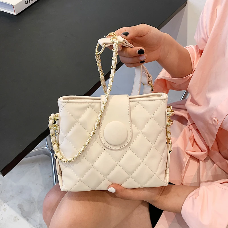 

2021 New designer Shoulder Bag Women Wild Crossbody Bag Simple Messenger Bag Daily Female Handbag Travel Lady Purse