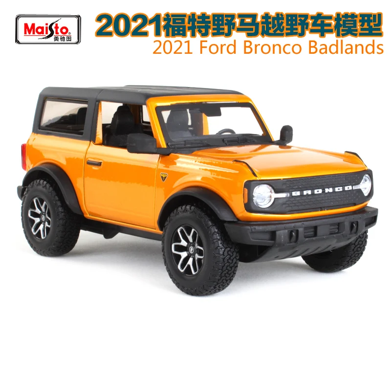 Модель автомобиля Maisto 1:24 2021 Ford Bronco Badlands модель новинка в коробке серебристый три