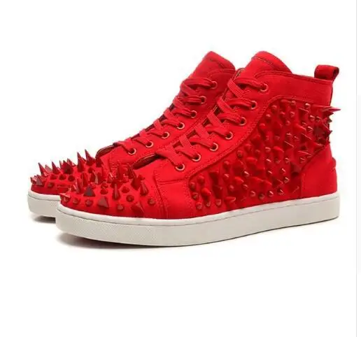 Высокие модные кроссовки с шипами Уличная обувь на плоской подошве повседневная