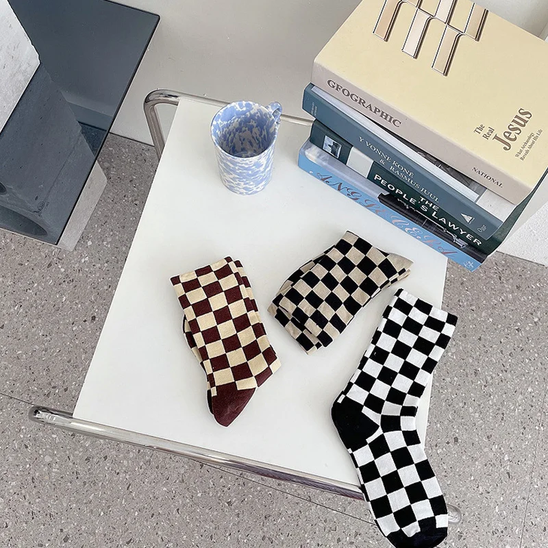 

Fashion Trends winter Unisex Socks Checkerboard Geometric Checkered Men Women Cotton Thick towel Socks