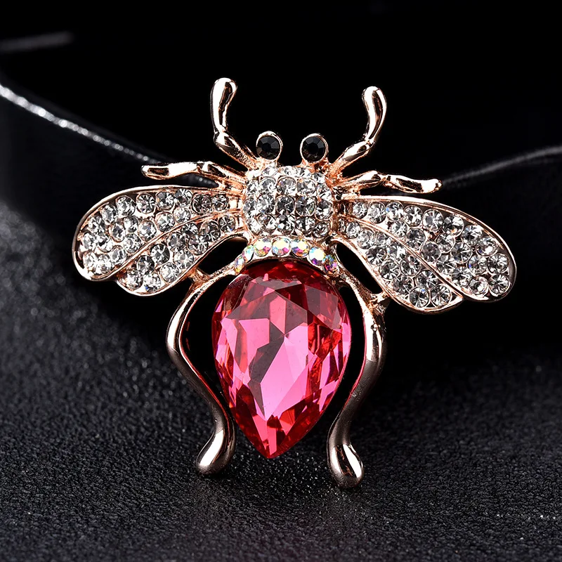 Woman Accessories Gold Bee Brooches CZ Rhinestone Red Crystal Luxury Pins For Women Famous Brand Broches Mujer CH19BRO811 | Украшения и