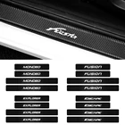 Стайлинг автомобиля 3D углеродное волокно Защитная Наклейка на порог автомобиля Наклейка для Ford логотип ST Focus Fiesta Ecosport Mondeo Escape Shelby