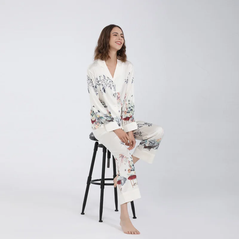 Maison Gabrielle Chinoirie Floral and Bird Printed Pajamas Set Loungewear Sleepwear for Women 2 Pieces Long Sleeve Silk Satin
