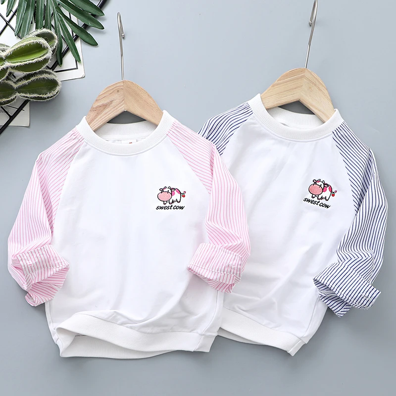 Детская толстовка с длинным рукавом вышивкой клубники коровы на весну и осень 2021