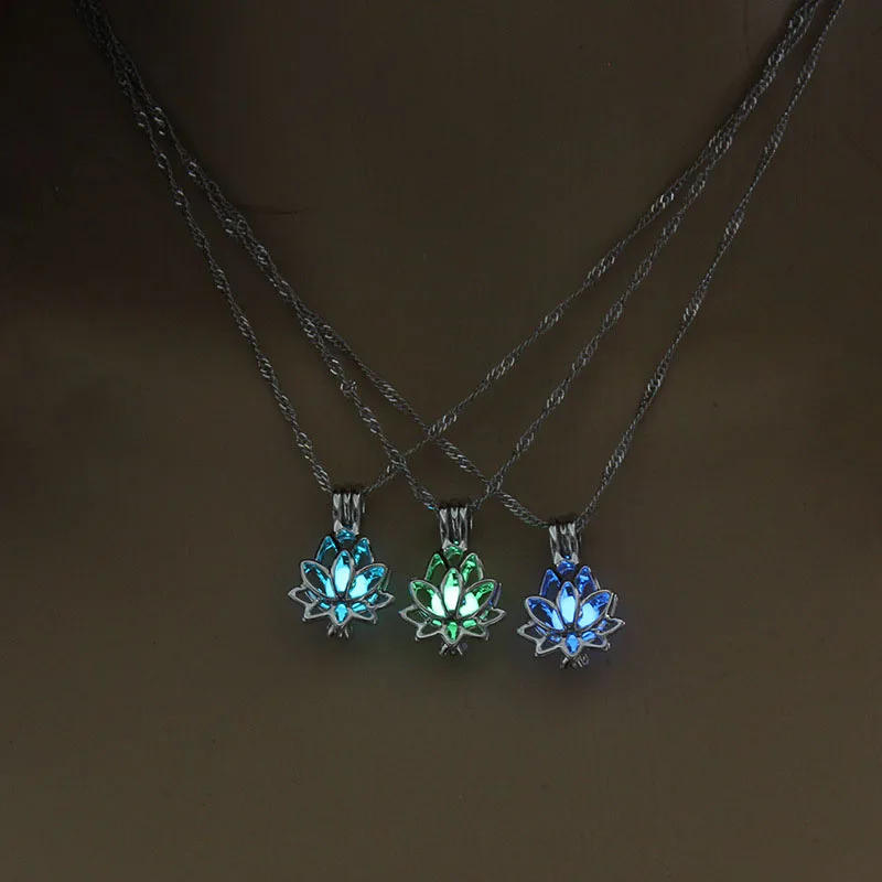 Романтическое ожерелье с подвеской в виде светящейся темноте Луны для женщин