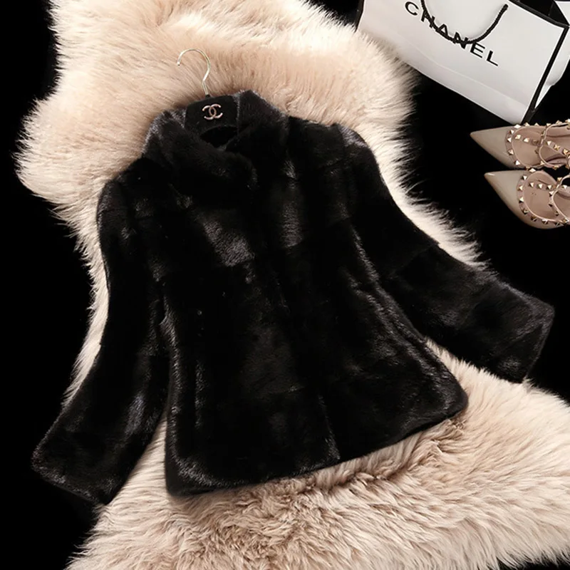 White Fur Fluffy Jacket Faux Fur Poncho Beautiful Women's Coats Park Winter Warm Luxury Plush Tracksuit Europe Street Fashion