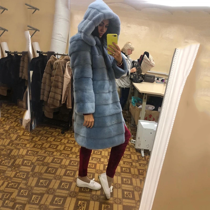 TOPFUR пальто с натуральным мехом, Для женщин роскошный мех норки теплая длинная куртка C мехом небесно-голубой цвет; модные меховые Капор из норки зимнее длинное пальто с капюшоном