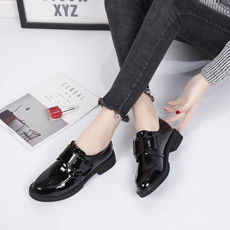 Женские туфли-оксфорды из лакированной кожи однотонные повседневные туфли на