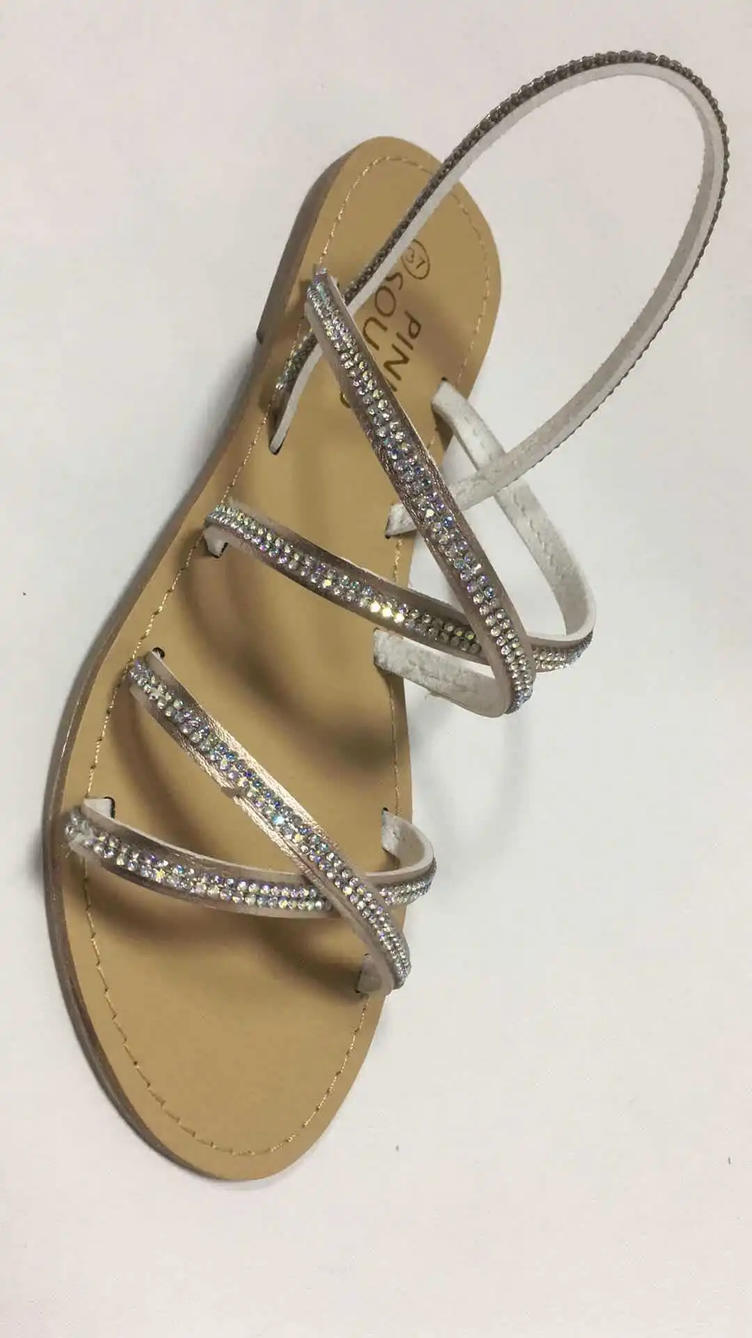 

Woman Sandals 2020 Women Shoes Rhinestones Chains Thong Gladiator Flat SandalsCrystal Chaussure Plus Size