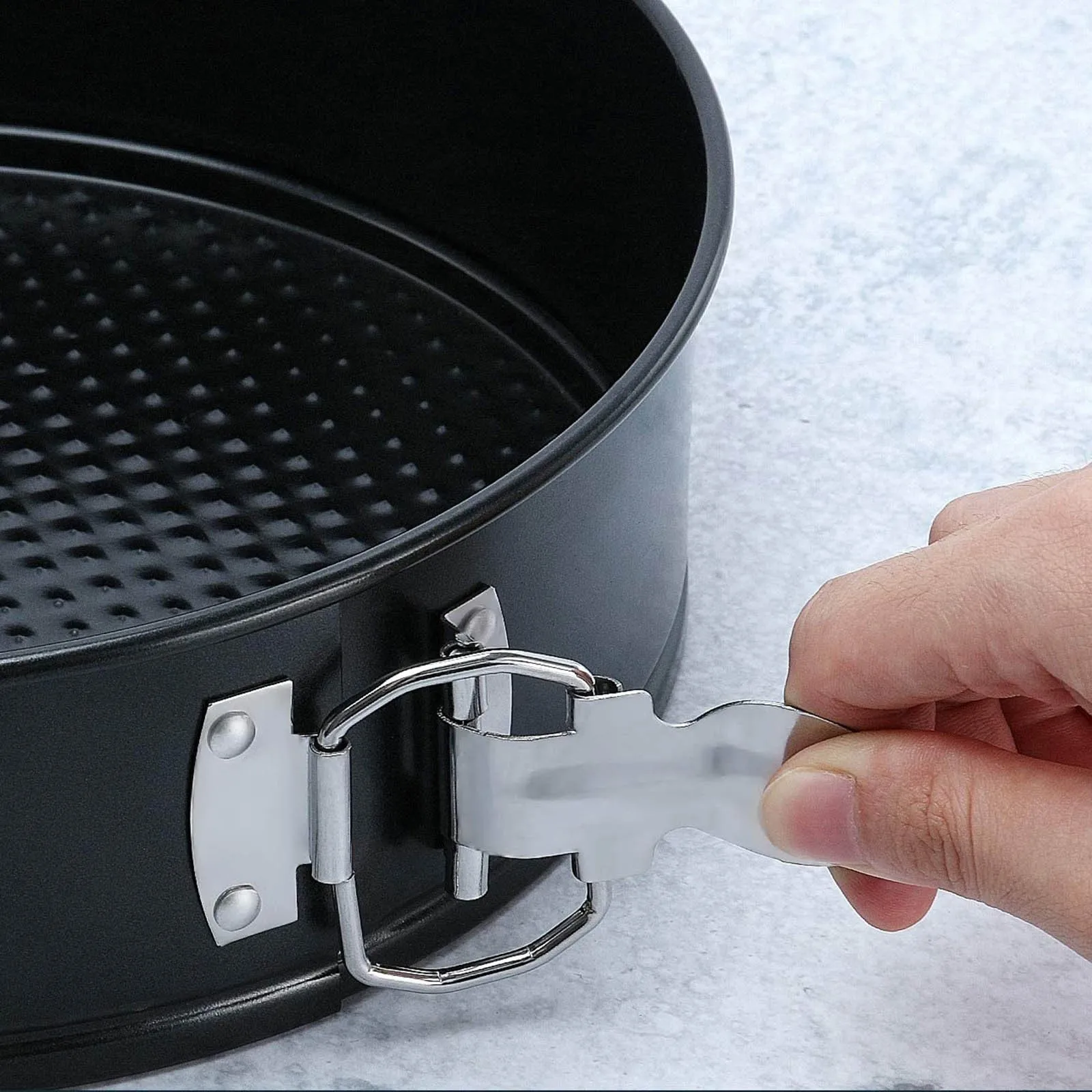 4Pieces 11x5cm Non Stick Cake Mold Baking Pan Tray Spring Form Round Bakeware Set Dishes Springform Pans For Home #41 |
