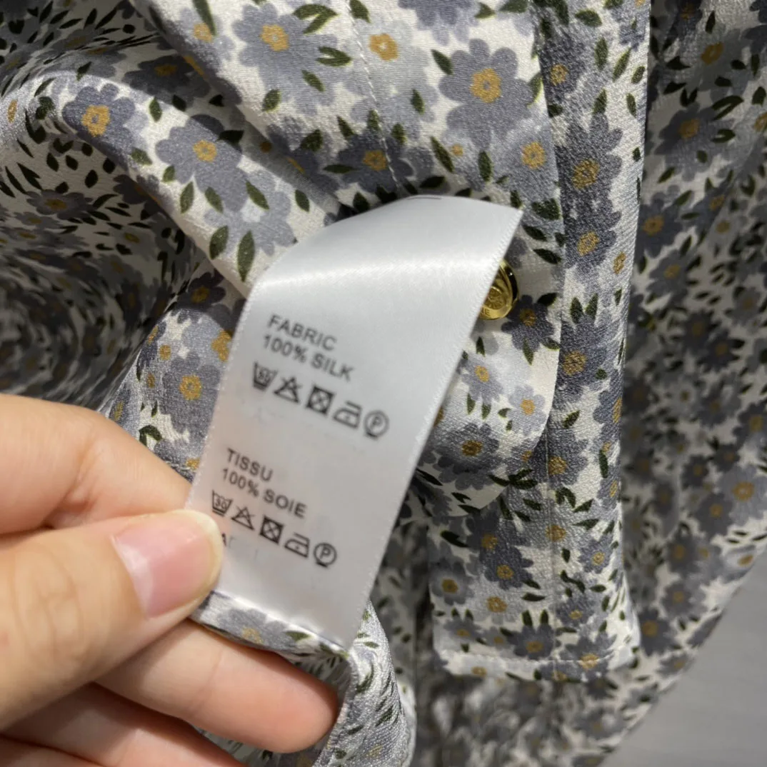 

Retro Flower Skirts Set for Women Early Autumn 2021 Luxury Brand Lace Up Collar Long Sleeve Silk Shirts with High Waist Skirts