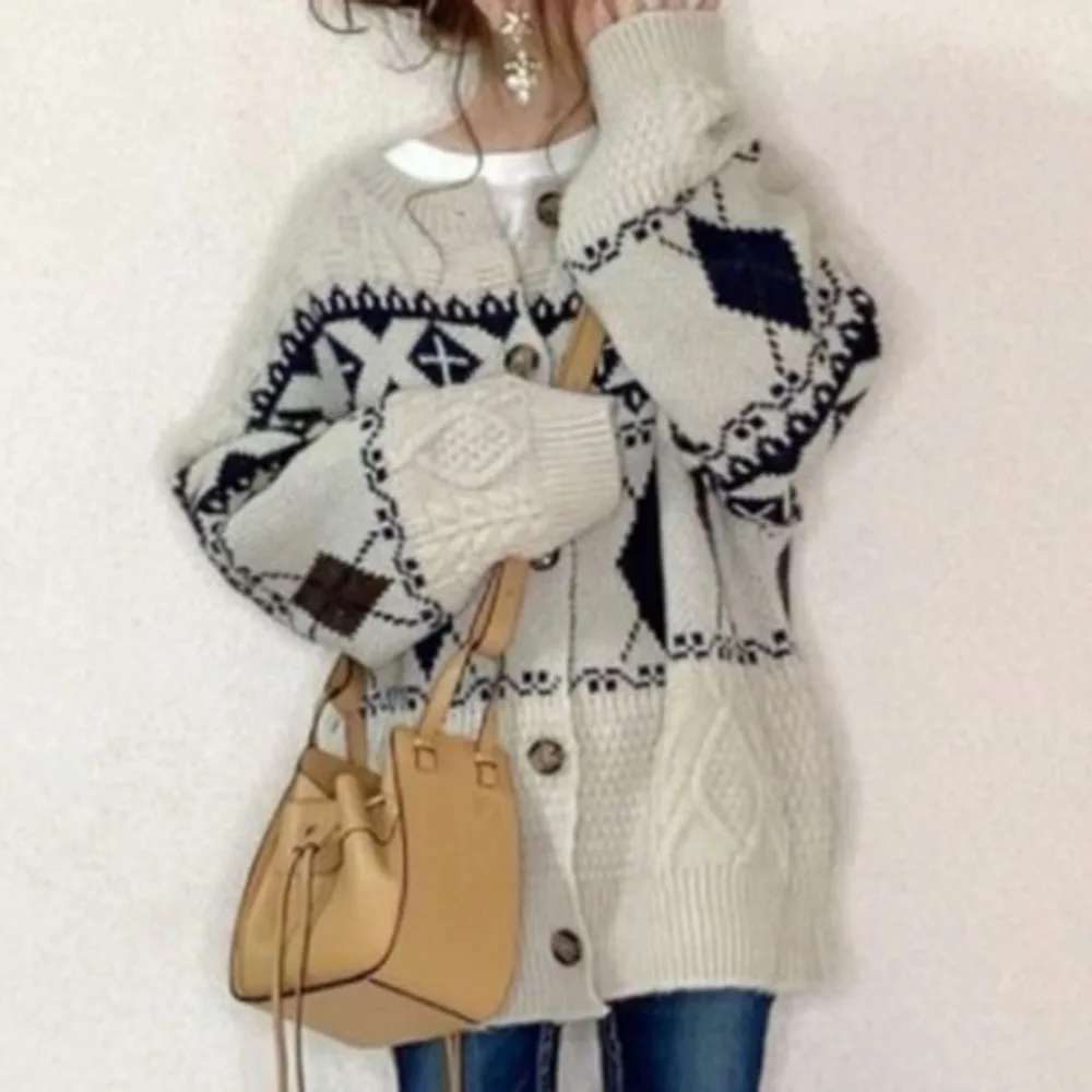 

Модный однобортный свободный женский свитер на пуговицах, осень, новинка, Япония, Корея, лидер продаж, вязаные свитера с круглым вырезом, кар...