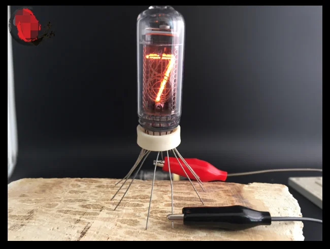 

Цифровые часы «сделай сам» в стиле ретро, теплый цвет и хороший цвет