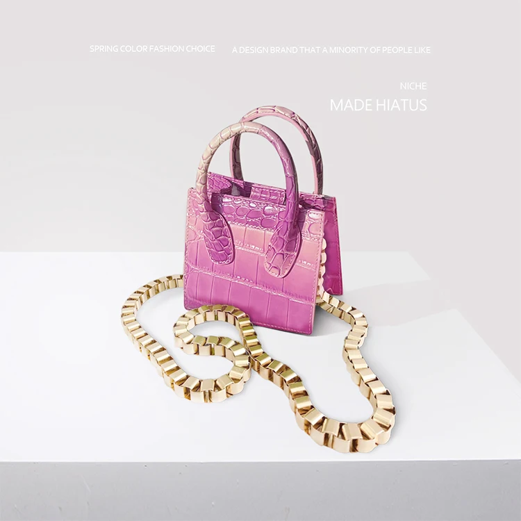 

Quality Small Handbags Raspberry Gradient Color Crocodile Pattern Lipstick Pack Perfume Bag Dinner Bag Designer Bag