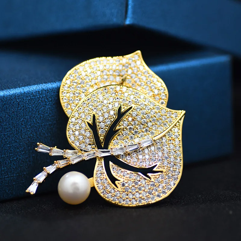 New Autumn Winter Season Natural Fresh Water Pearl Brooch Zircon Heart Brooches For women Fashion Accessories Fine Jewelry | Украшения и