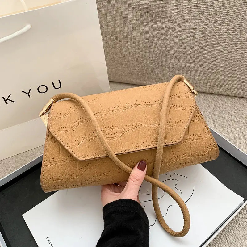 Дешевая популярная маленькая сумка с французской текстурой новинка 2020 модная