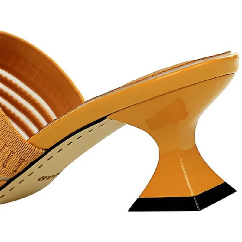 

2021 new women's slippers, woolen horizontal strips, hollow high-quality sandals, women's shoes 5CM thick heel 3-8 9