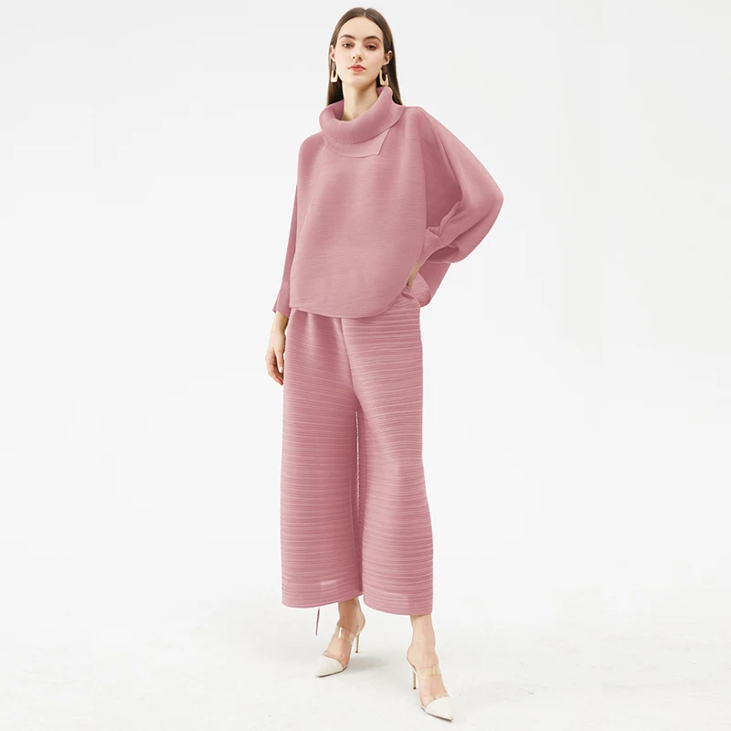 

Spring Summer 2021 Women Fashion Miyake Pleated Plus Size Two piece set pink outfits harem pants bat sleeve top