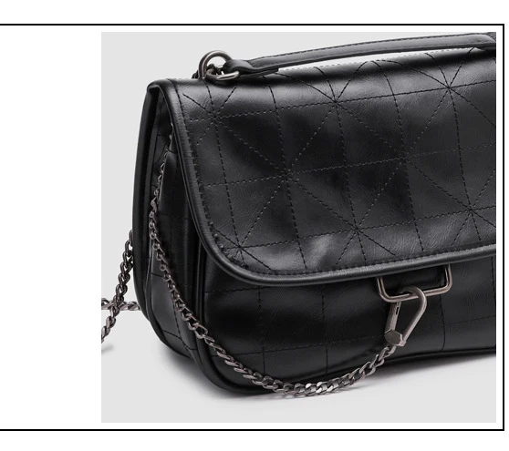 

The New 2021 Joker Black Rock Soft Shoulder Oblique Bag, Ms Ling Lattice Chain Stray Package Bag Z BLACK BAG