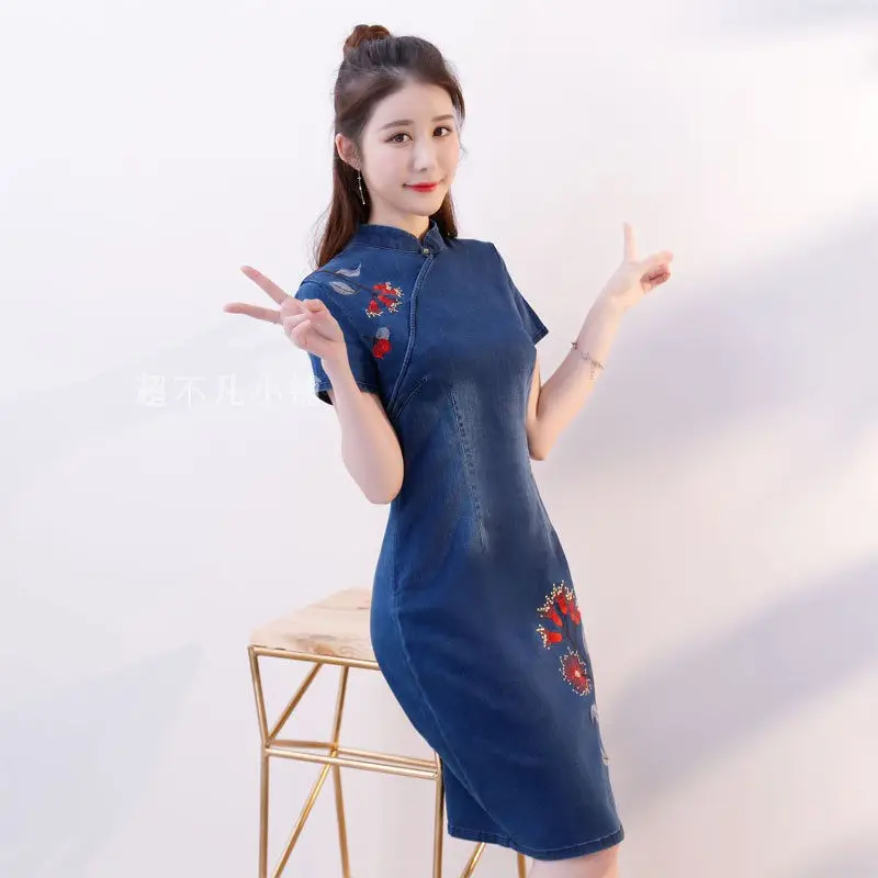 Женское джинсовое платье Ципао облегающее с короткими рукавами и вышивкой в