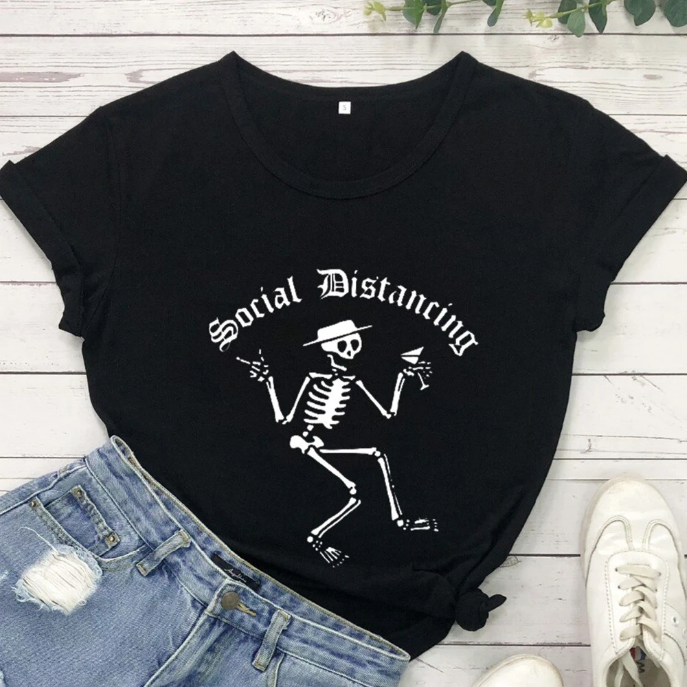 

Social Distancing Dancing Skull Graphic T Shirts Women 100% Cotton Causal Quarantined Tshirt Lady Tops Summer Tees Dropshipping
