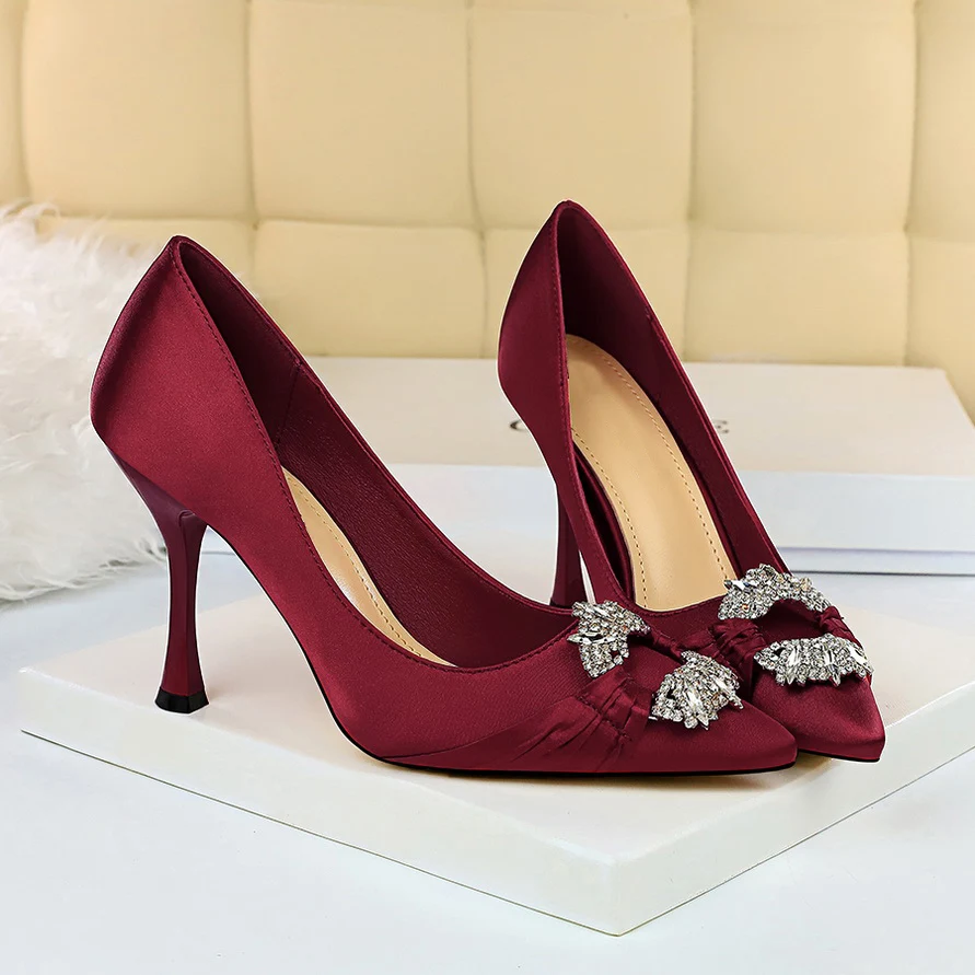 Женские атласные туфли-лодочки на высоком каблуке 10 см со стразами синие зеленые