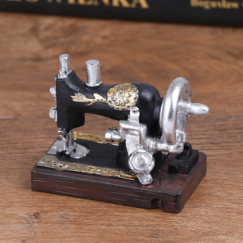 

1pc Mini Sewing Machine Simulation Home Furniture for Girl Doll House Decor 2 Sizes