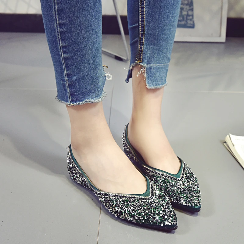 Стразы женские повседневные туфли модные блестящие под платье с острым носком