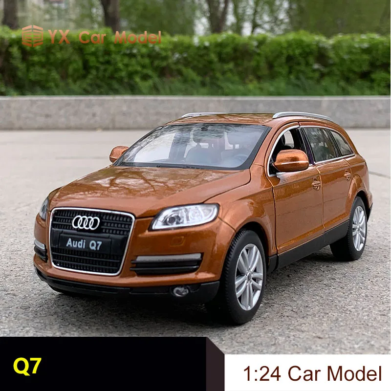 Литая модель автомобиля 1:24 Audi Q7 искусственная деталь из сплава маленький