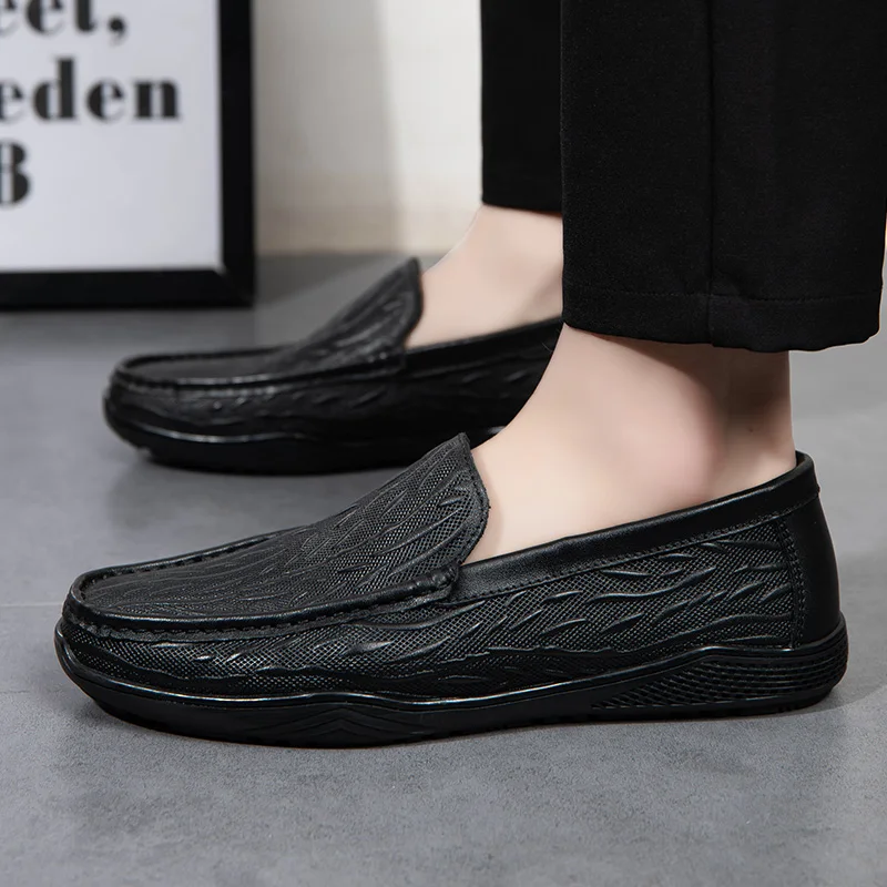 

2021 Summer New Men Casual Shoes Luxury Brand Genuine Leather Loafers Moccasins Men Shoes Fashion Slip On Driving Shoes Big Size