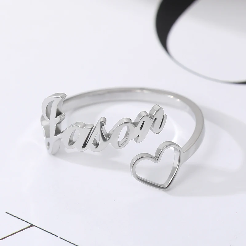 Кольцо женское регулируемое из нержавеющей стали золотистое с именем сердца |