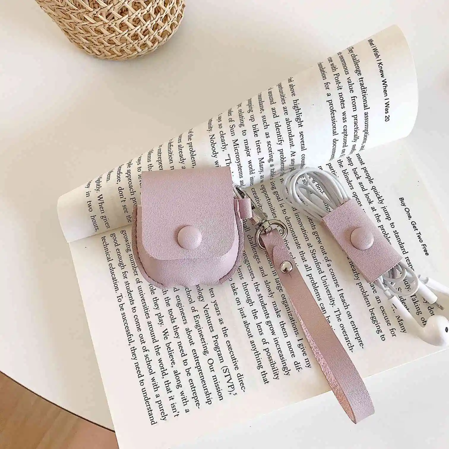 D5 Роскошный кожаный чехол для apple airpods 2, чехол, беспроводная Bluetooth Крышка с зарядным кабелем, защитный чехол, кожаный чехол для наушников - Цвет: D5