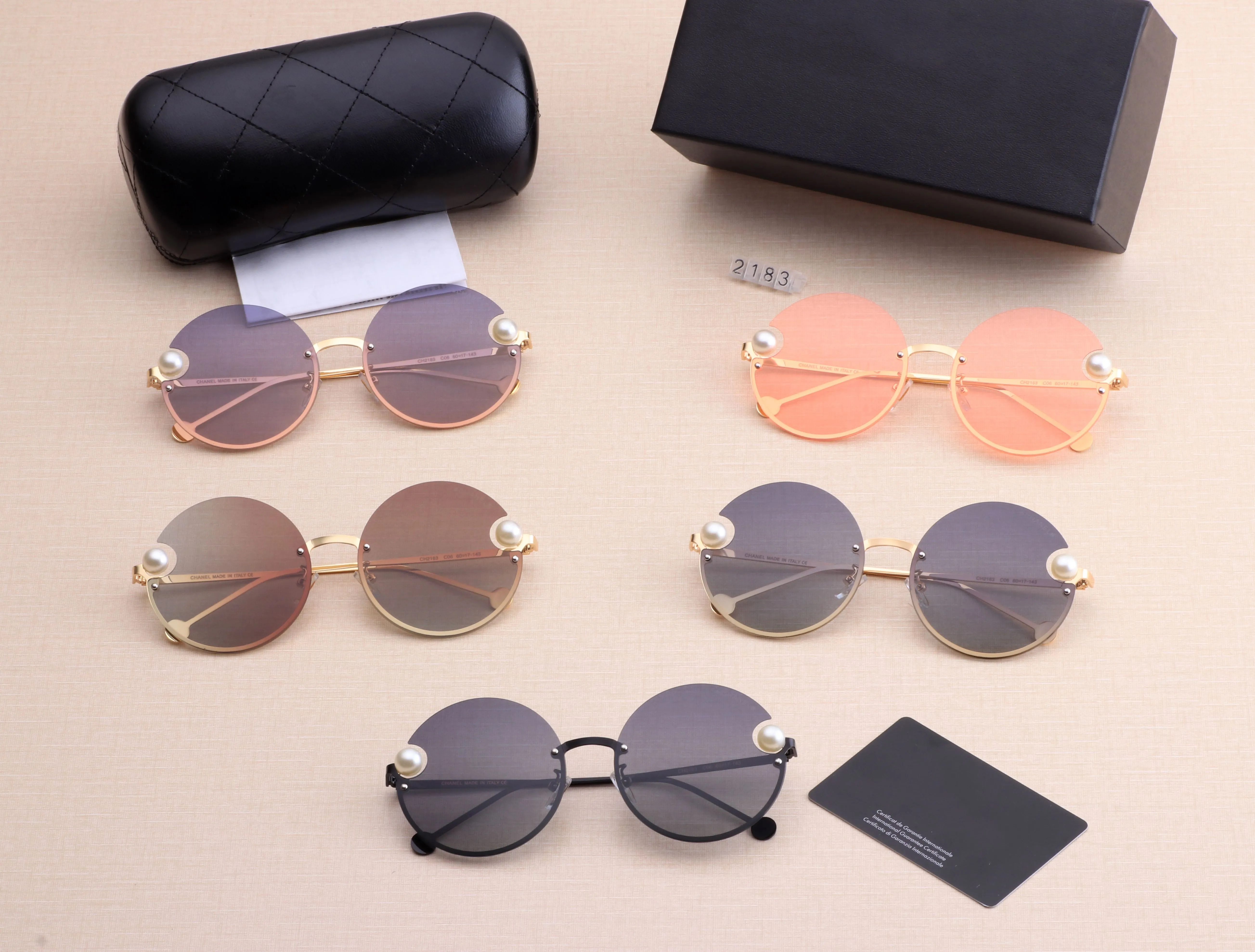 

Fashion Male Square Rimless Sunglasses New Women Small Sun Glasses Shades Luxury Brand Metal Sunglass Eyewear
