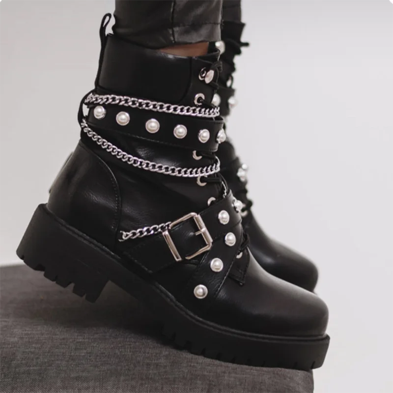 

2020 New Brand New Fashion Chains Pearls Winter Shoes Women Ankle Boots Tide Tire skidproof sole Cool Motorcycles Boots Footwear
