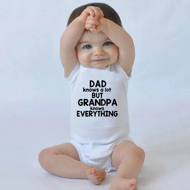 

Toddler Infant Baby Clothes Dad Knows a Lot but Grandpa Knows Everything Casual Comfortable Short Sleeve Baby Bodysuit Jumpsuit