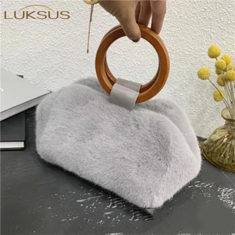 

Сумка LUKSUS женская из искусственного меха норки, элегантный саквояж кросс-боди из черного, серого, верблюжьего и белого меха, в винтажном сти...